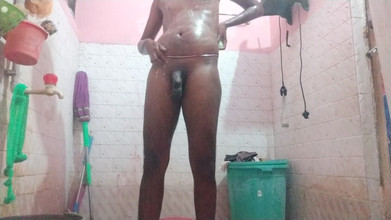 Tamil 10 inches BBC: Pertunjukan mandi seksi Tamil10inchesbc seksi