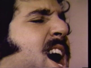 Vintage Usa: Hairy beauty blows Ron Jeremy's big cock