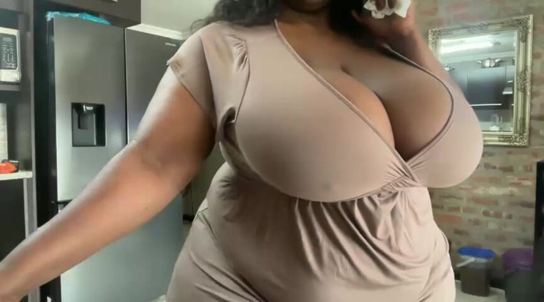 Legendary Booty Overdose: Seductive BBW Tease with Juicy Boob Play