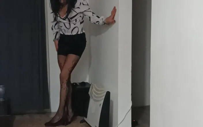 Julia CD: Julia in Mini Skirt and High Heels