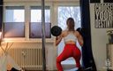 Anne-Eden: Sportowa chuda dziewczyna zerżnięta na treningu