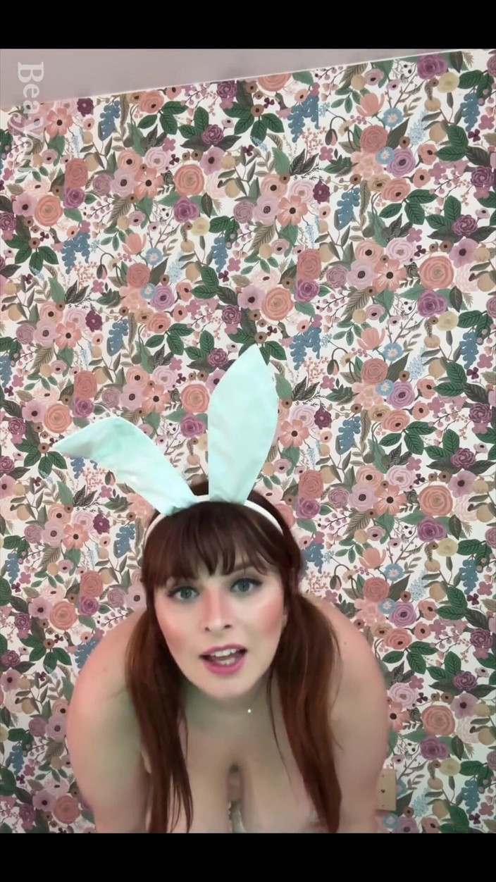 Bea York: 701734250088505344.mp4