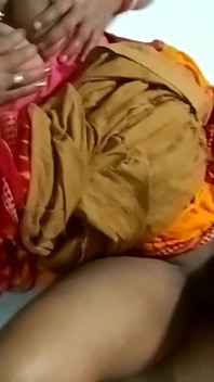 Hotand Frumoasa Rajasthani Bhabhi Secret sex incitant și călărire de pulă cu iubitul
