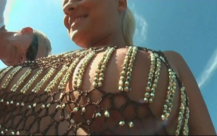 MMV Films XXX: 흑형 대물 에게 따먹히는 거유 밀프