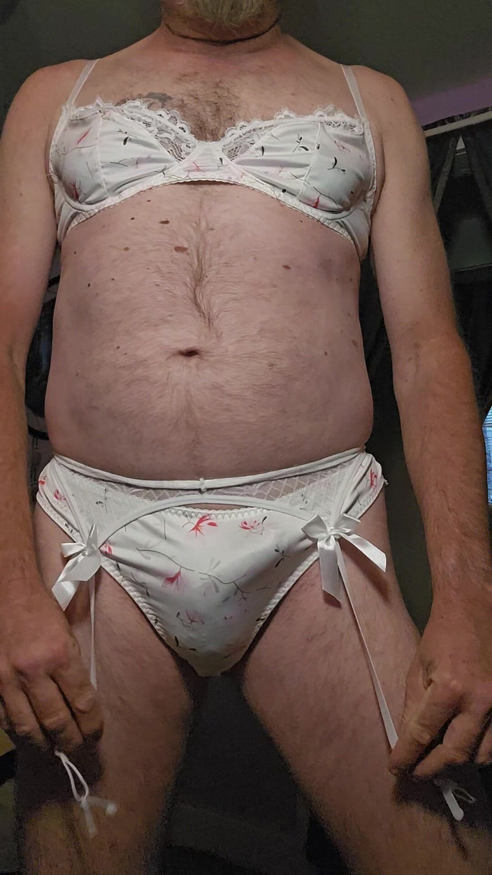 Fantasies in Lingerie: Velmi potřebné vydání. Vychutnat