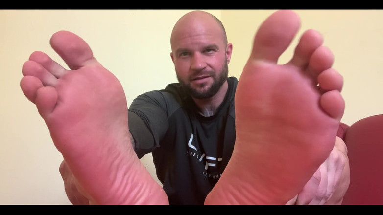 Jasons feet: 사무실에서 나를 꾸짖게 해줘