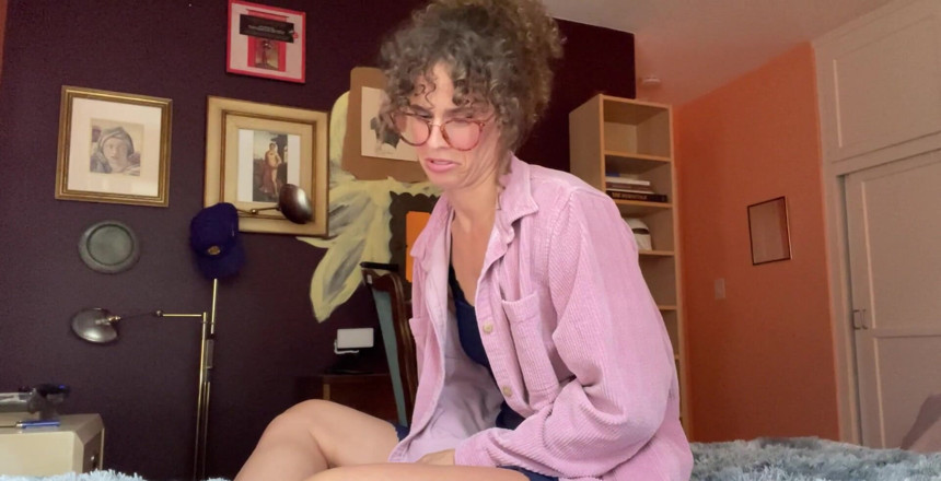 VibeWithMommy: Coaching masturbatoire, cette belle-mère n’arrive pas à croire qu’elle s’est fait...