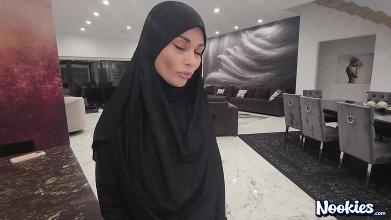 Nookies: Un juicio - una historia de hijab