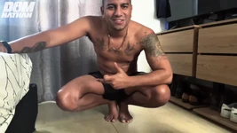 Abre tu boca, escupir humillación