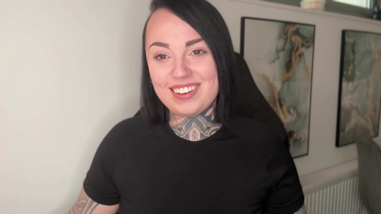 Miss Valentina: Executrixxx Fantasy
