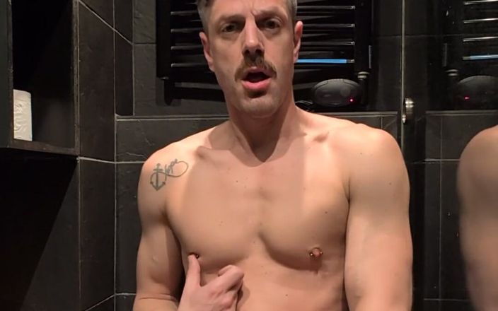 KingB8er: Acordou cedo no Meu Hotel e