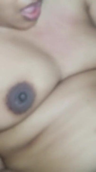 Come mia zia della porta accanto mi seduce mentre l'uomo è al lavoro