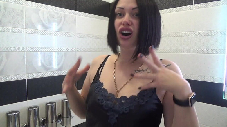Goddess Misha Goldy: Une sph en public devant ton premier amour
