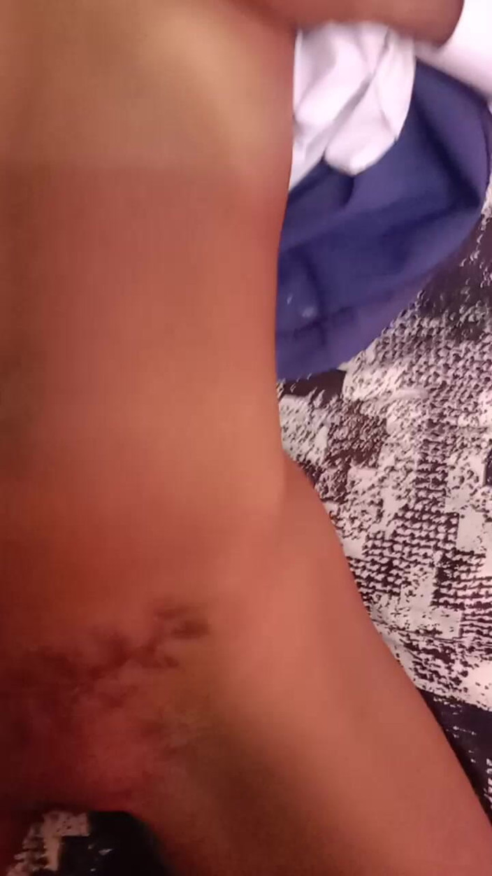 hothouse18xxx: 19-jährige Teen Schlampe Von Stiefpapi Mit Großem Rosa Vibrator Gefickt