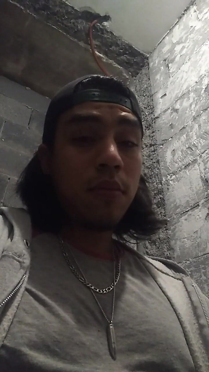 AlexAlejandro13: Teraz mój kutas jest wiotki i wygląda na dużego