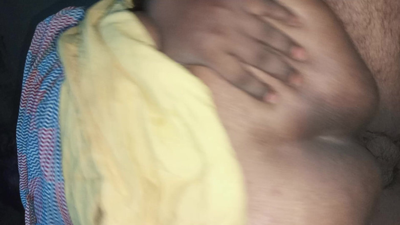 Thirsty pussy girl: Mi segundo video, tía follada por madrastra