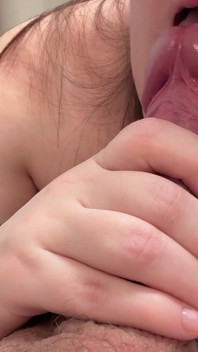 Asmr blowjob close-up - kontol berurat muncrat di mulut!