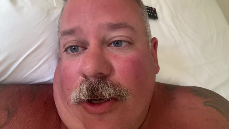 Hand-Free-Daddy-Chub: Hunky Emerytowany Trener Bardzo Męski Z Dużym Grubym Kutasem