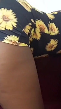 撸管我的黑人少女紧致阴户
