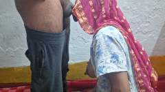 Busty Banuu: Pembantu rumah menghisap batang suami saya