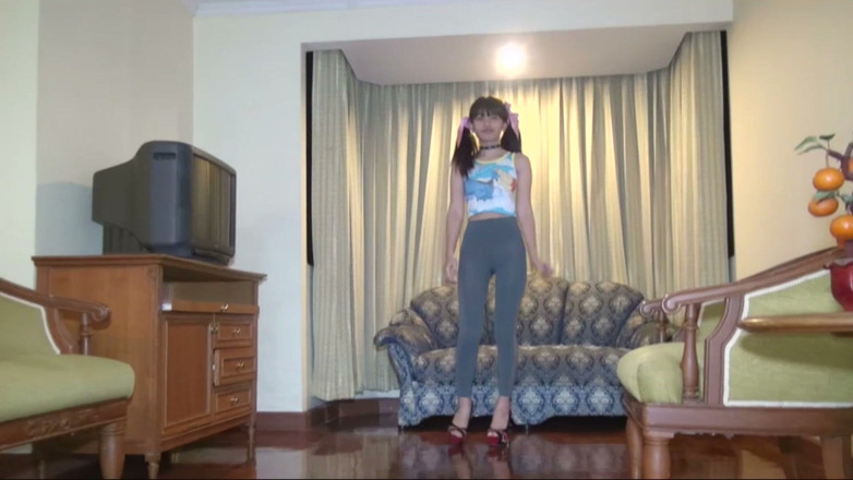 Bangkok Babes: Esclusivo tailandese amatoriale mai prende un grosso cazzo nel culo...