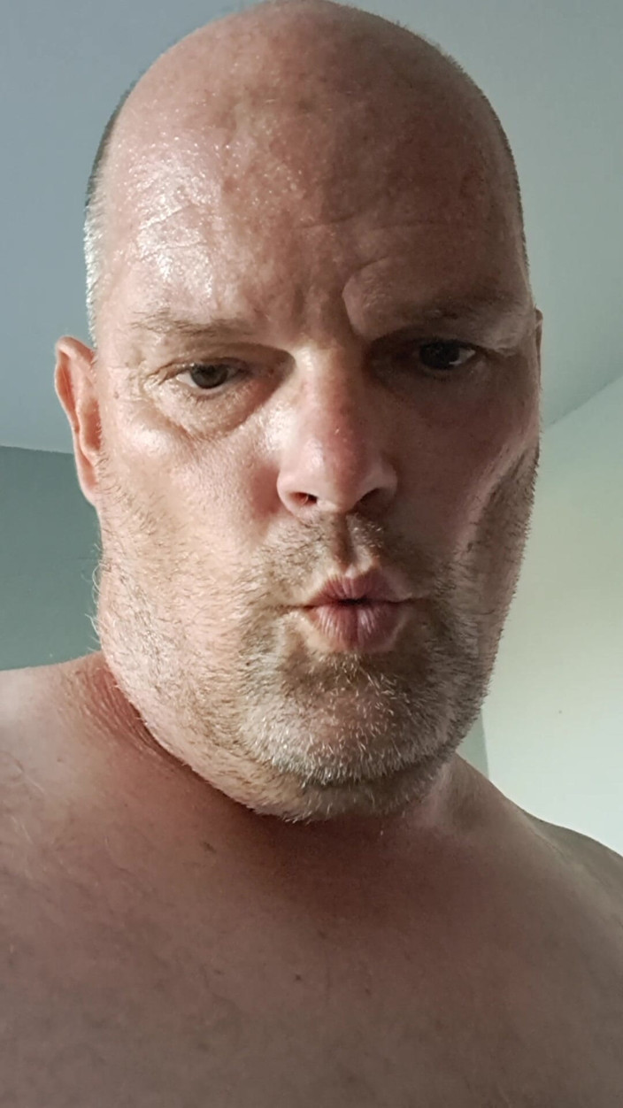 Fickspecht: Hot, Just Too Hot, Like the Bitch