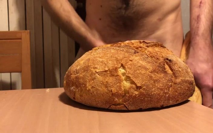 Fs fucking: Cum on Fresh Bread