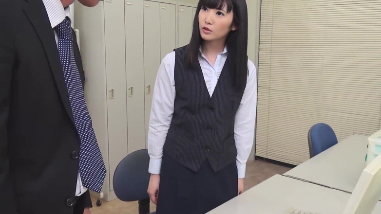 JAPAN IN LOVE: 사무실에서 털이 무성한 보지 사정을 즐기는 와타나베 Yui Watanabe 일본 비서 4씬