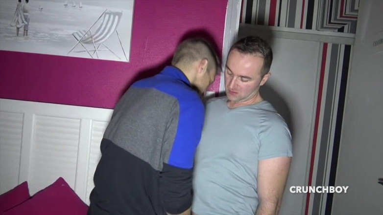 Gaybareback: Romantik usada cru por papai e gozada interna
