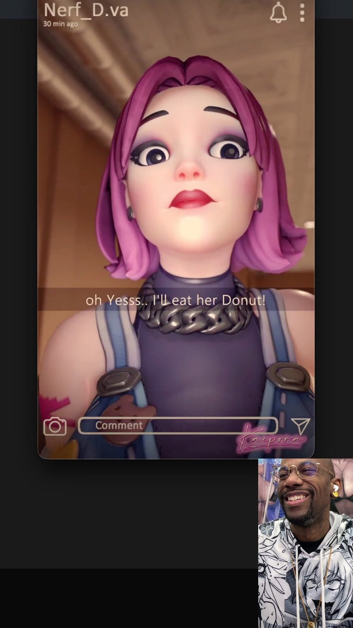 L6RD7BLU3 FUTA: Kiriko, transsexuelle, essaye de livrer des beignets, mais elle se...