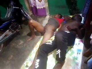 Pornsexlive: Manželka mého šéfa mě pořádně šuká. Vychutnat