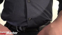 EnglishLeathermaster: टीचर हस्तमैथुन करने वाले का उपयोग करता है और हिलाने के निर्देश देता है