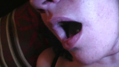 Lesbian Stories: Dvě ošklivé zralé ženy si hrají s hitachi hůlkami