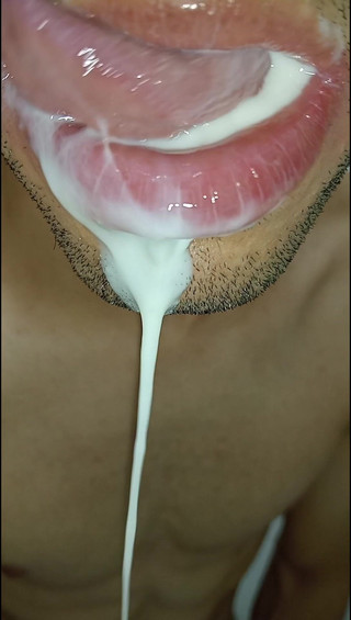 Rey rey: Porra na minha boca, brincar com seu esperma e engolir,...