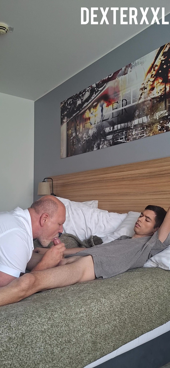 Dexterxxlfun: Rafael Ami sexy maigre Baise mon gros cul potelé