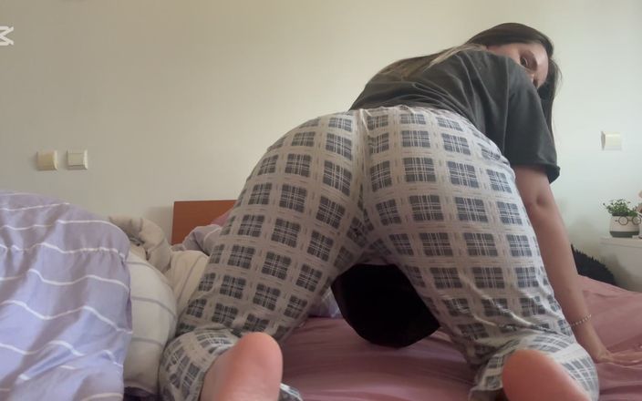 NipsAndStrips: Dar pijama pantolonlu rotten osuruklar