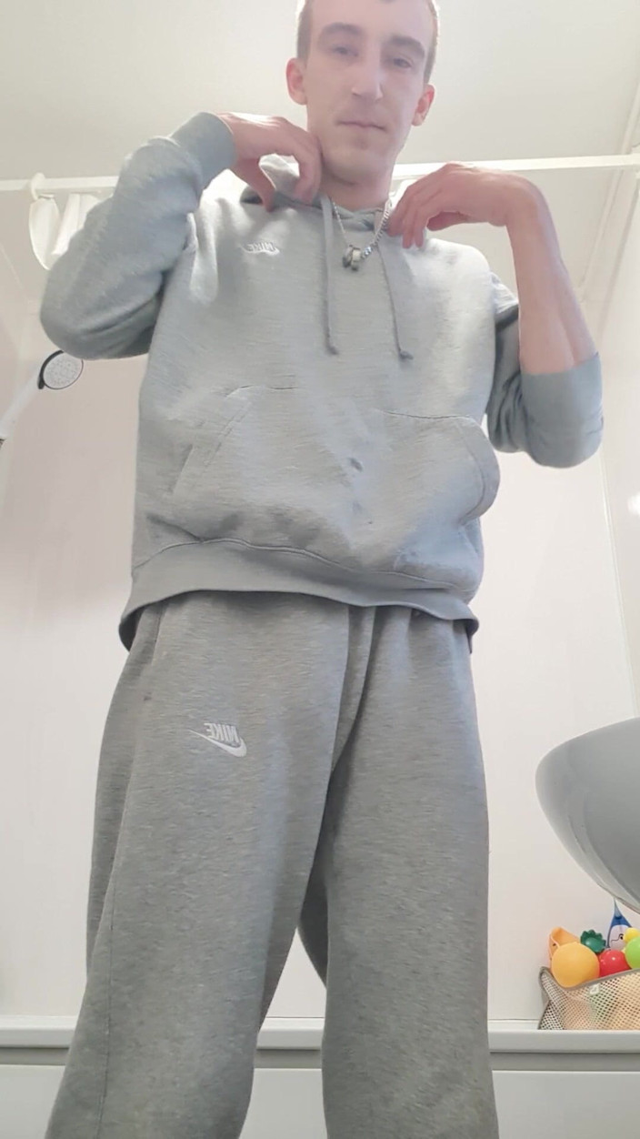 Adamross: Risky Wank Before Bath Cock Slapping