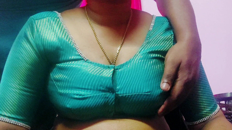 Desi Mohini: Indische desi-liebhaber beginnen volles hartes hindi-sexvideo