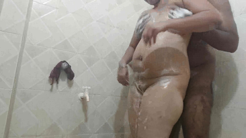 Sexy sindu: Seks mandi Sindu seksi dengan kekasih
