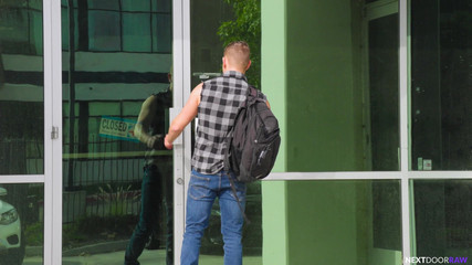 Next Door Studios: Nextdoorstudios sikişiyor ve öğreniyor