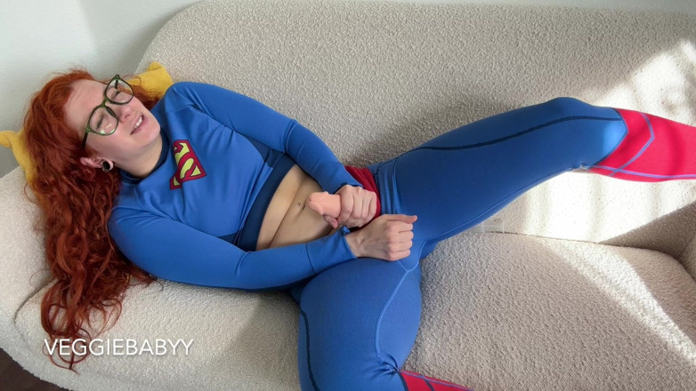Veggiebabyy: Kryptonite, Sph a CBT dělají malého ptáka futa supergirl sperma...