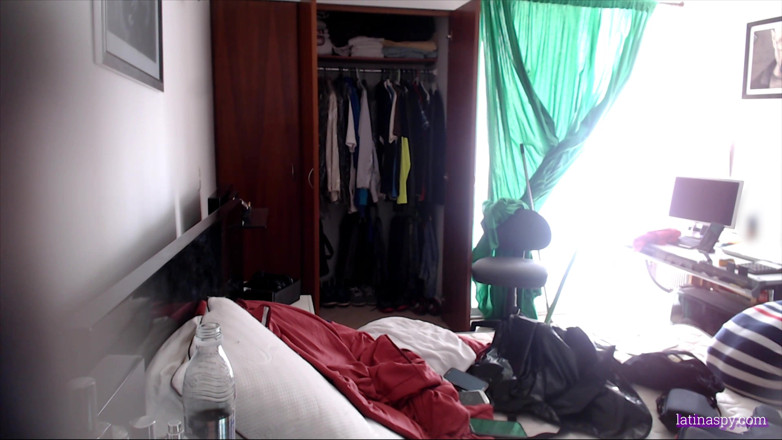 Latinaspy: 0Ep 116 cute little maid brings a sexy dress