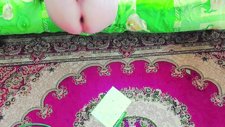Kitty_Cross: Sono un ragazzo sexy culo rosa minigonna culo grosso sissy...