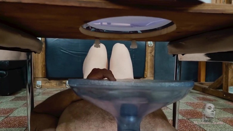 Cruel Anettes fetish world: Mijando compilação 2 - Minnie Manga - Mistress Anette - Nikky Thorne - bebendo mijo -...