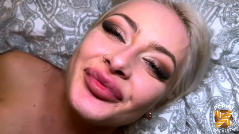 Porno Baguette: Ashley aur joy ko ek doosre ke saath khelna pasand...
