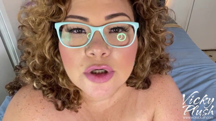 Vicky Plush: Cheating on your gf with a hot fat ass Latina...