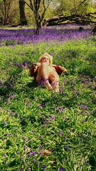 Bluebells Kraliçesi Kylie