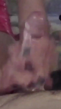 MILF Air liur Full Blowjob POV Dengan Cumshot Di Mulut