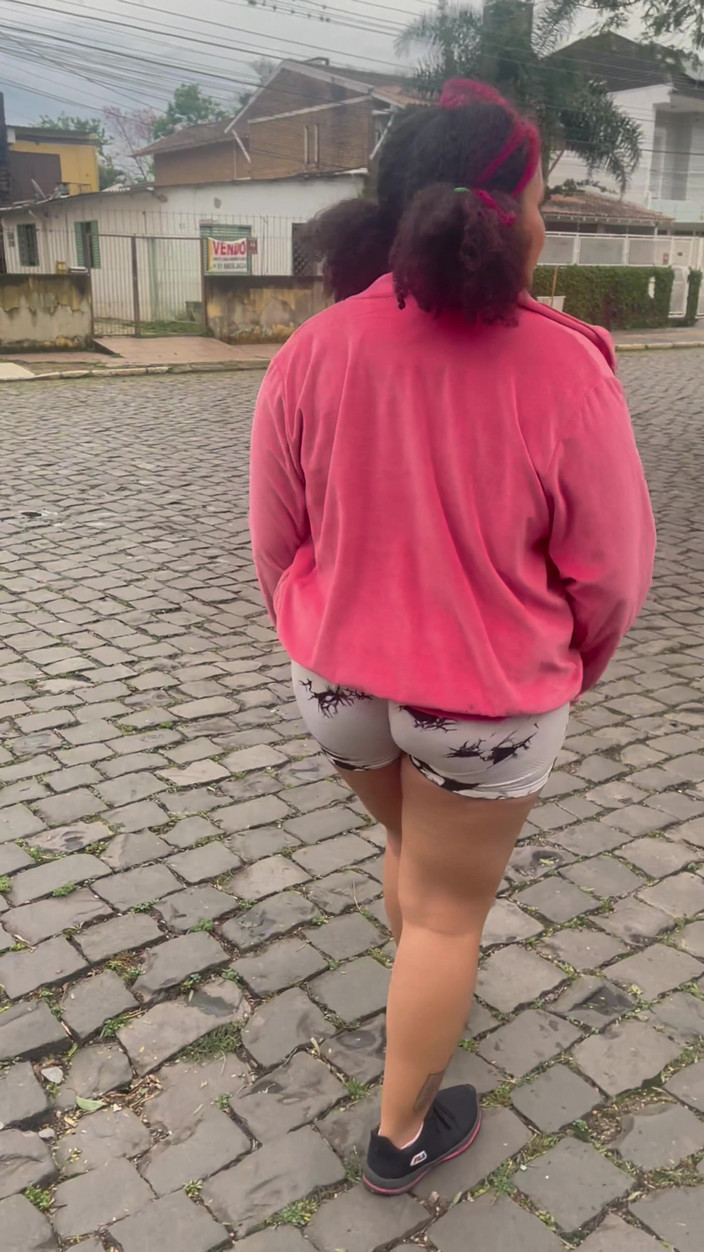 Cutiepiie Chubby: Velká kráska chodí, zatímco je plynná a nemůže přestat prdit