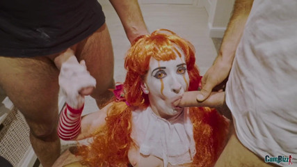 Cumbizz: Голландская шлюшка-клоуна до спермы на Хэллоуин